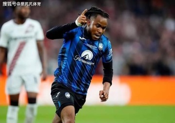 曾在欧联杯决赛上演帽子戏法:27岁真蓝黑突击手,英超转会大热门